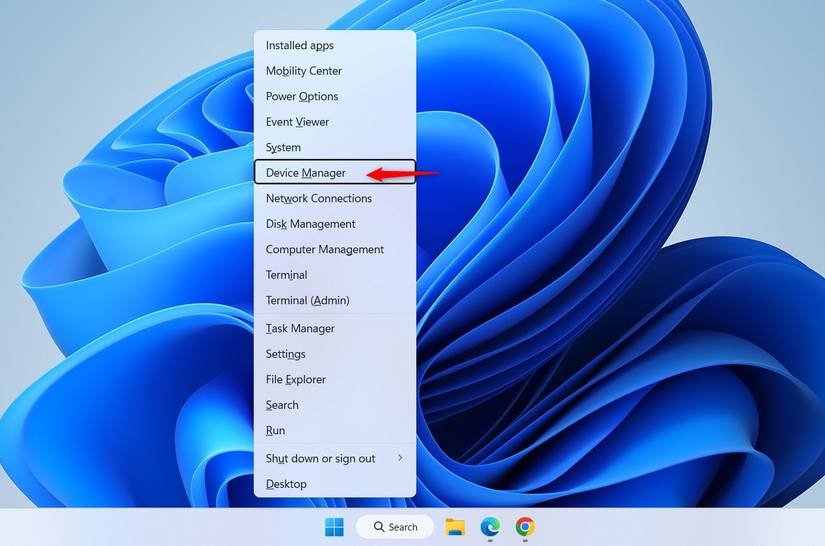 Windows 11 right-click Start Menu highlighting Device Manager option