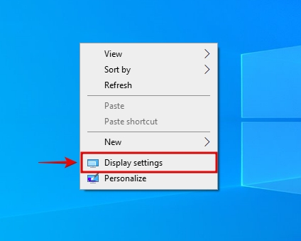 Right-click menu showing Display settings option in Windows 11