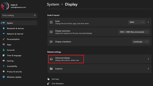 Advanced display settings option in Windows 11