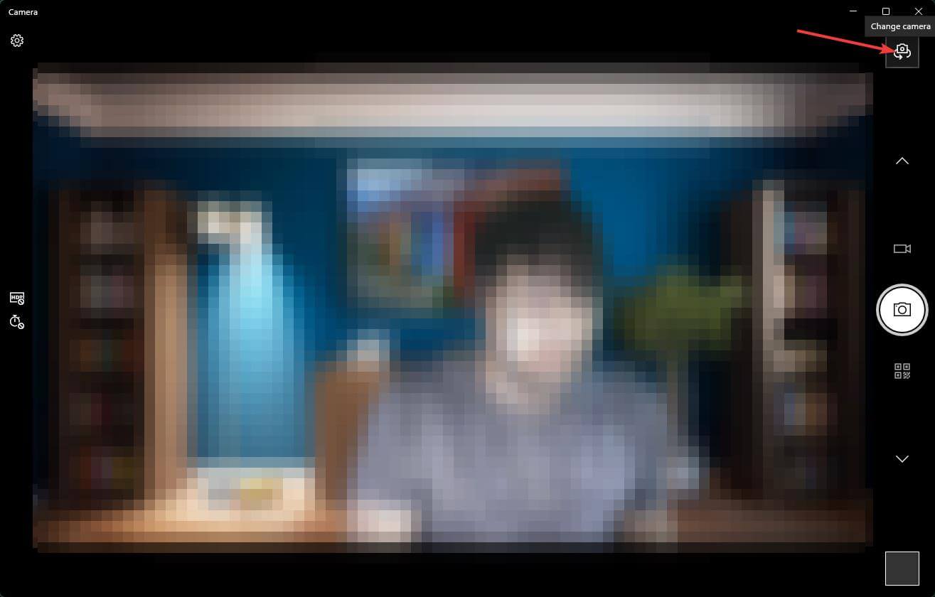 clicking change camera on camera app windows 11